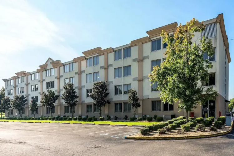 Ramada Birmingham Airport - Birmingham, AL