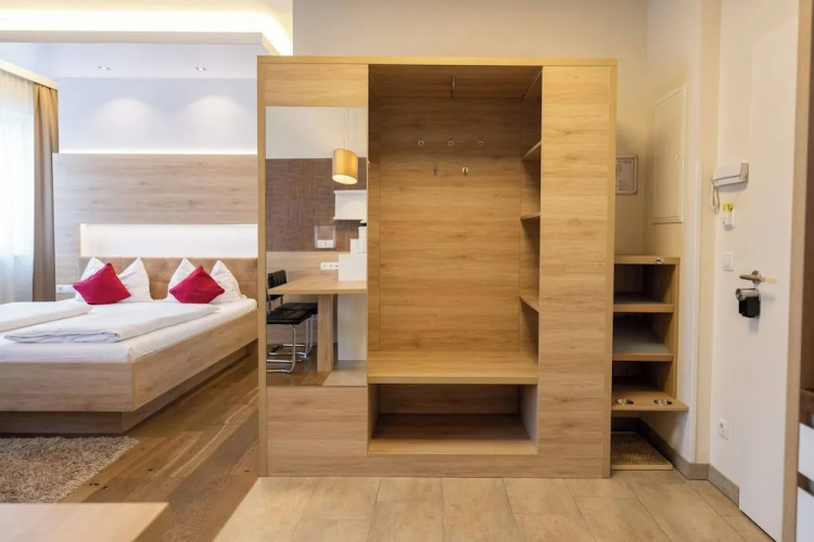 Red Dream Apartment for 2 I Graz-süd I 24-7 Check-in