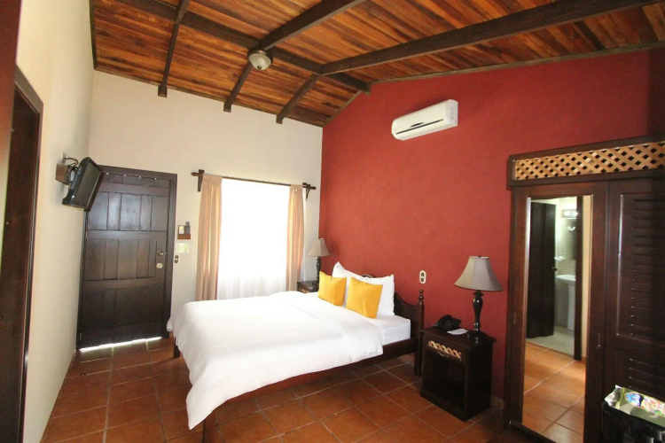 Hotel Lomas del Volcán