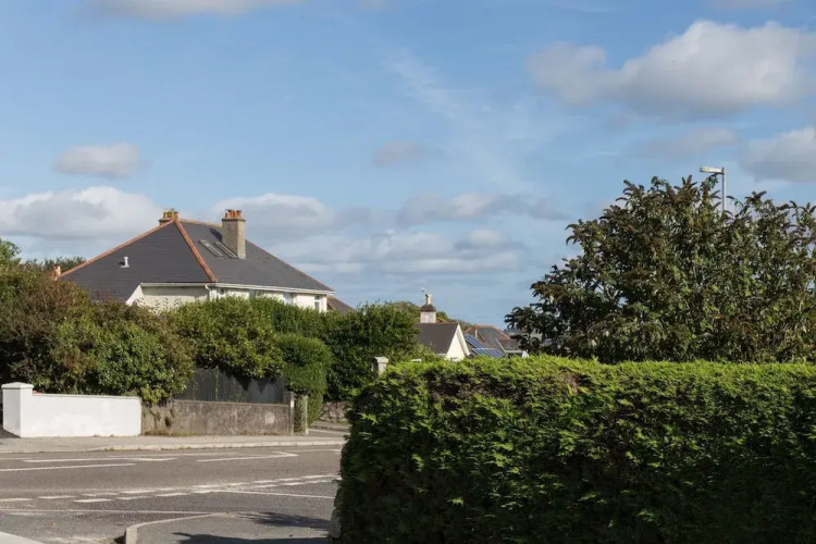 Roseland House Over view