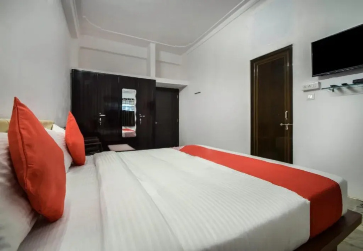 Hotel Moonlight By OYO Rooms