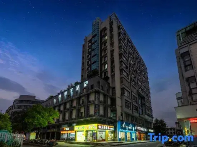 Orange Hotel