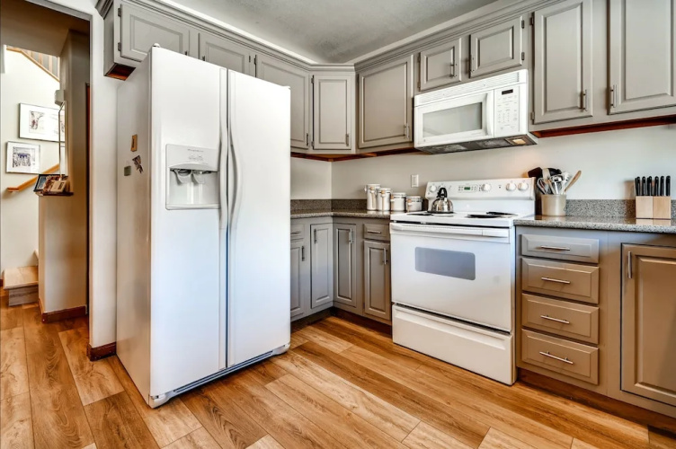 The Pointe Town Homes by CRMR