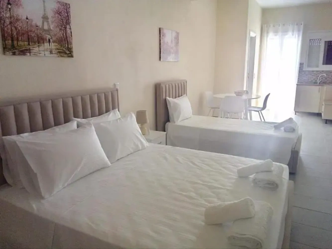 Quadruple Studio with balcony and with partial sea view
