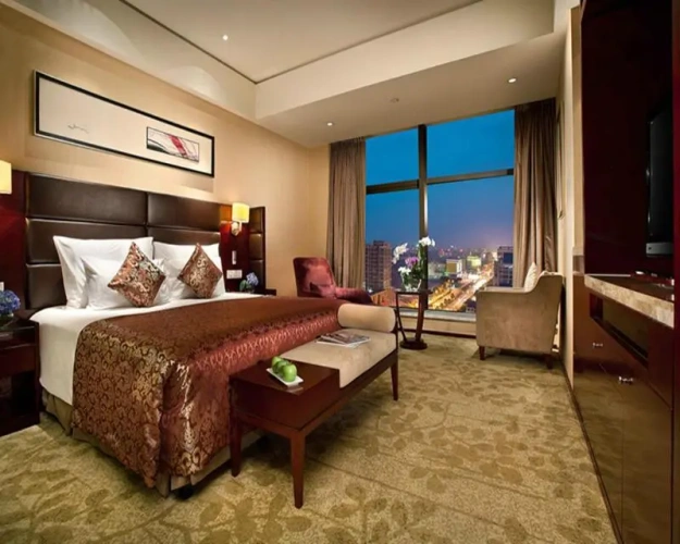 Deluxe Suite