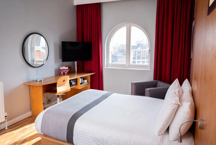 Ramada by Wyndham Belfast City Centre photo 7