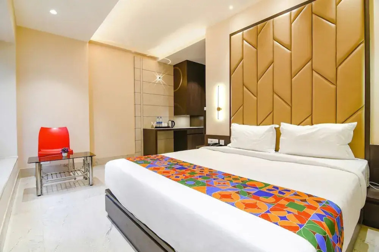 Fabhotel Samotel