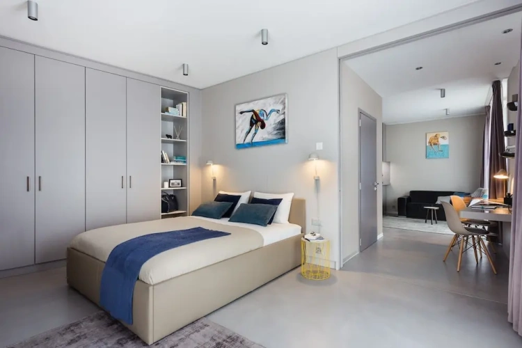 1 Bedroom Apartment