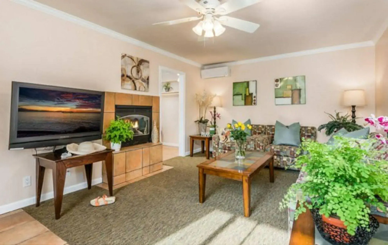 Beach House Inn