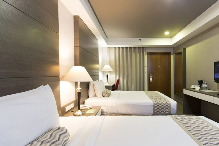 88 Courtyard Hotel