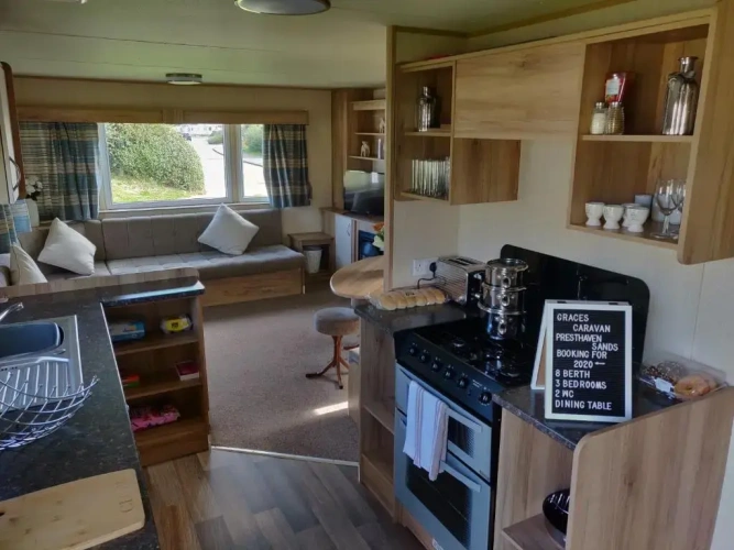 3 Bedrooms Cottage