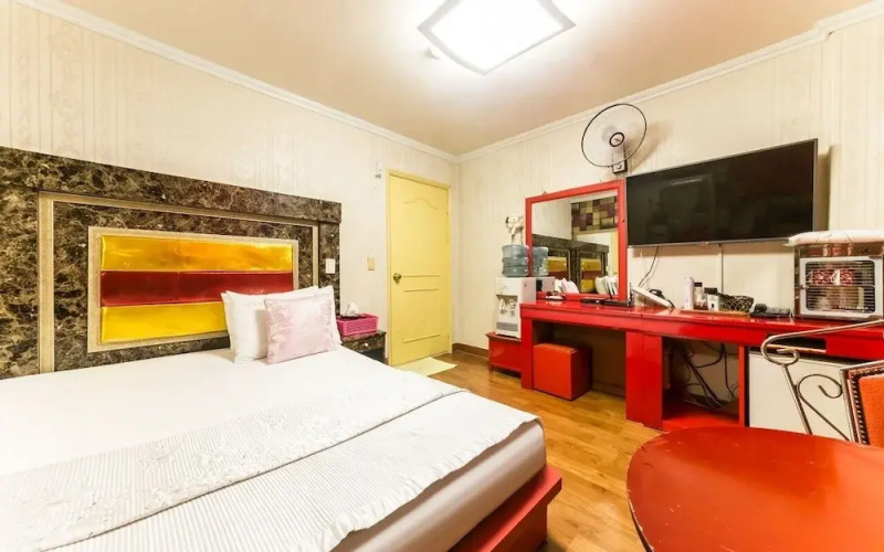 Feel Motel