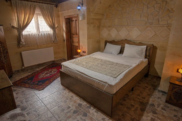 Economic Double Basement room