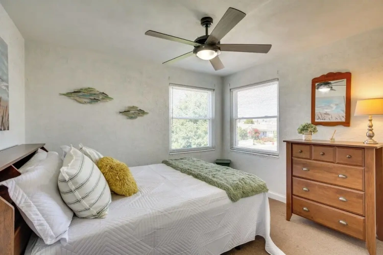 2 Bedrooms Apartment