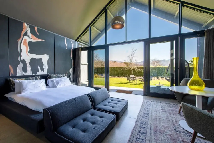 La Villa Retreat