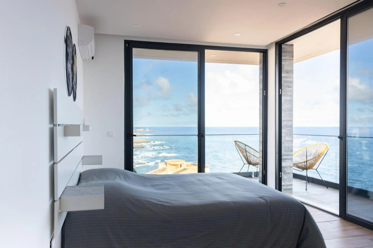 3 bdr aprt, stunning seaview, rooftop pool - LCGR