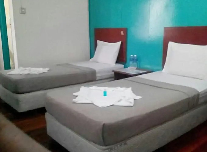 Riverside Hotel