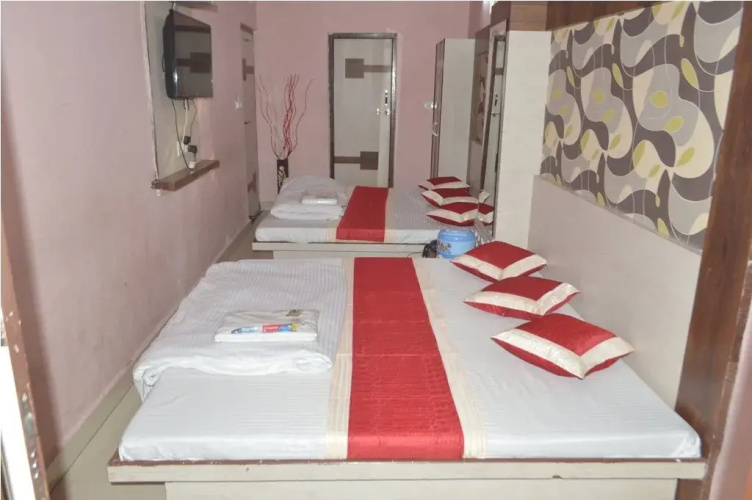 Hotel Sukh Suvidha Inn