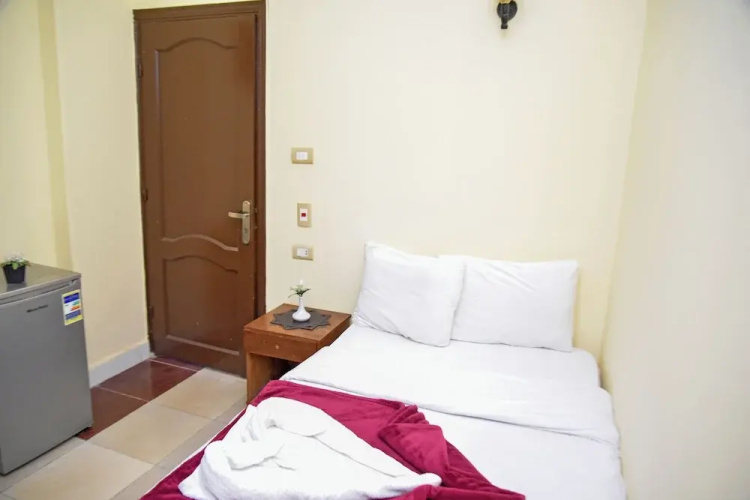 New Pyramids Paradise Hostel
