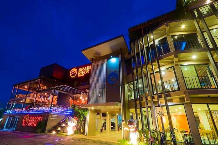 Dragon River Avenue Hotel Over view