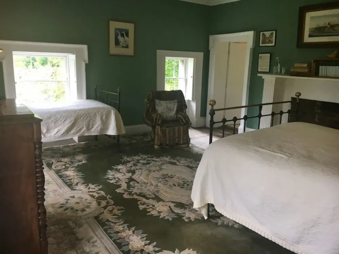 Roundwood House