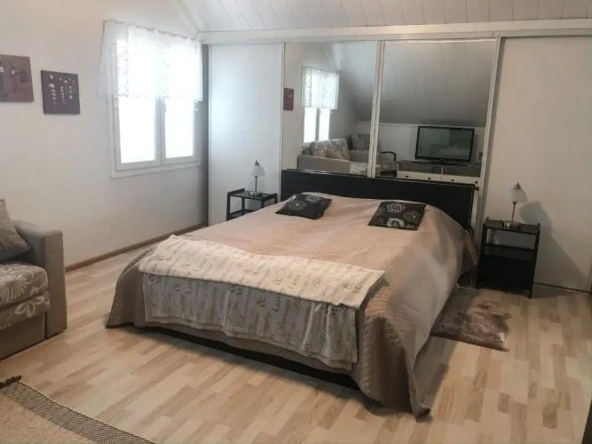4 Bedrooms Cottage