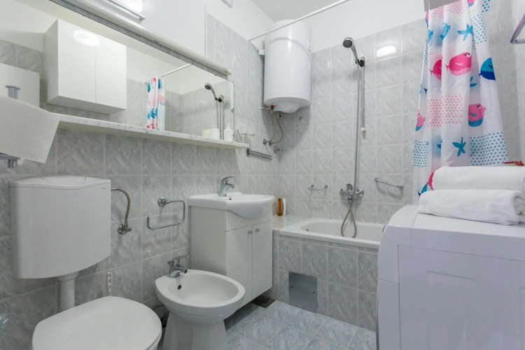 Apartment Jakov i Lucija - Free parking