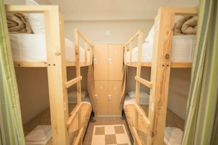 Mosaic Home - Hostel