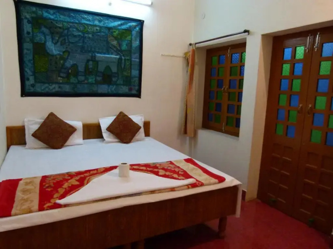 Gajanand Guesthouse