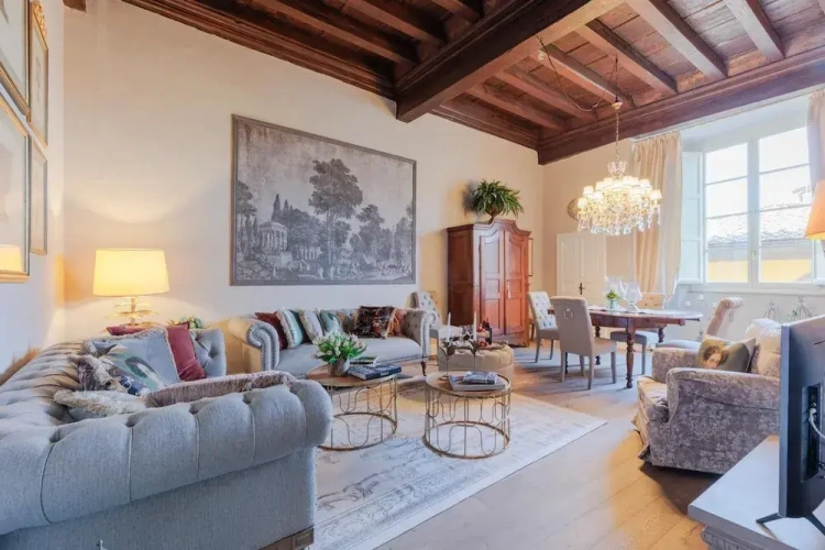 3 Bedrooms Apartment