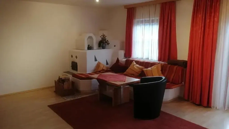 2 Bedrooms Cottage