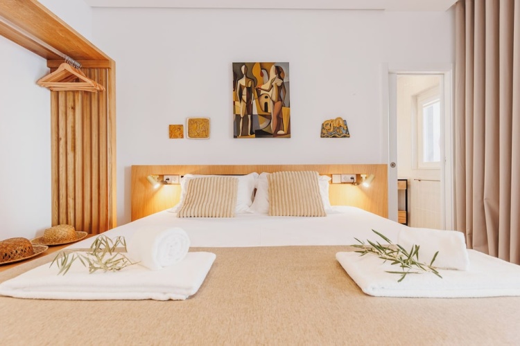2 Bedrooms Deluxe Cottage with city view