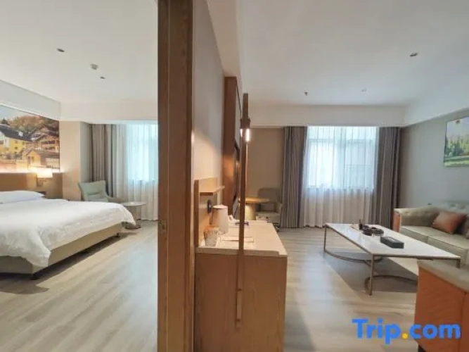 Deluxe Double Suite