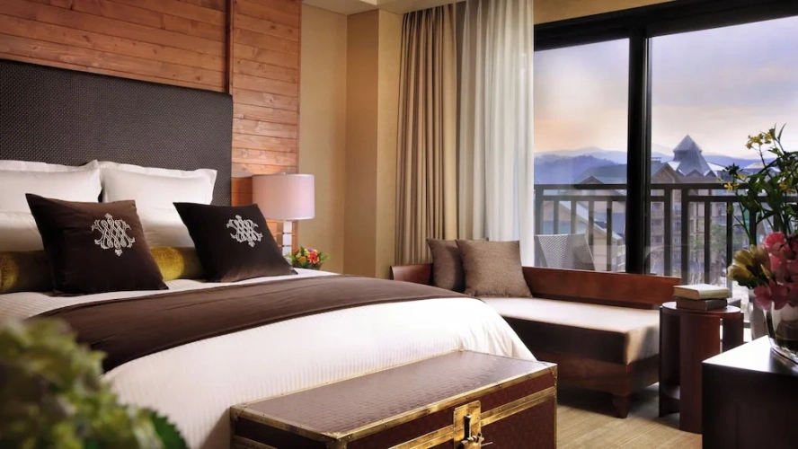 Double Suite