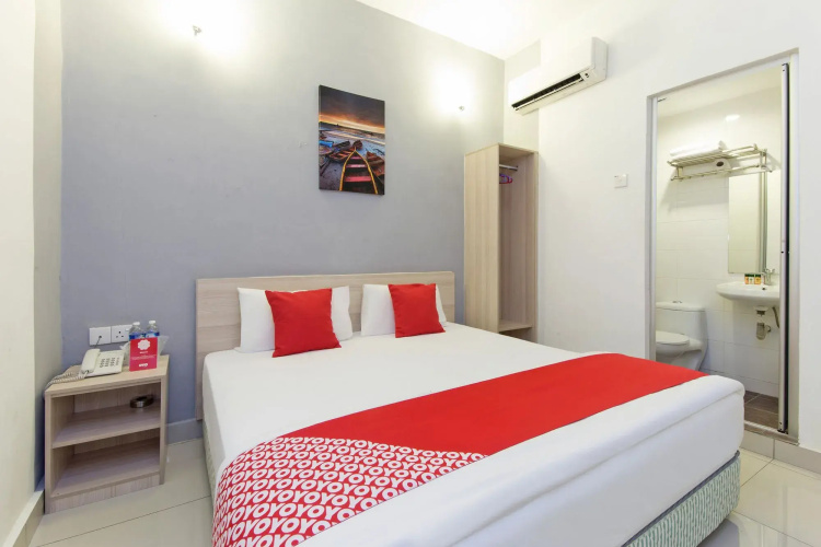 OYO 325 Damansara Inn