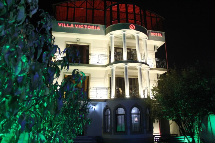 Hotel Villa Victoria Over view
