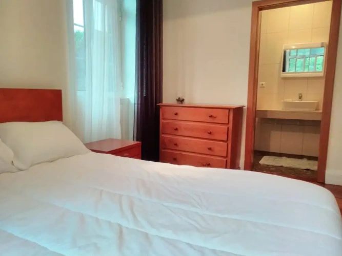 3 Bedrooms Cottage
