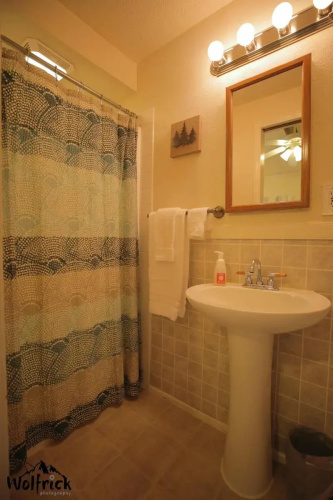 Jewel Lake Bed and Breakfast