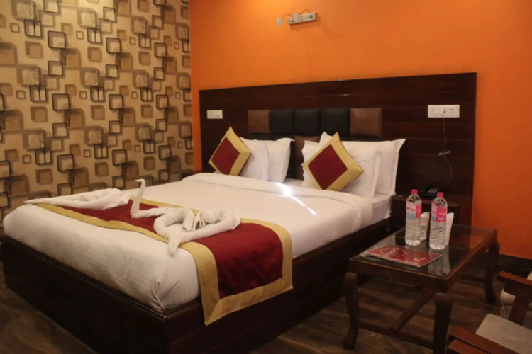 Hotel Grand M.S Srinagar