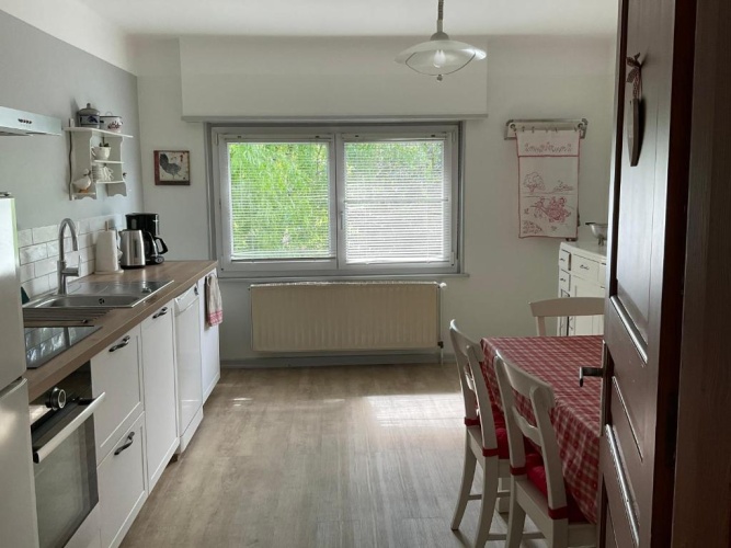3 Bedrooms Cottage