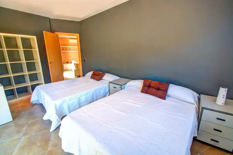 Relax House