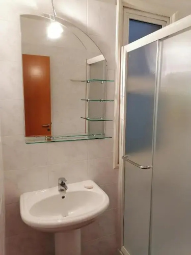 St Nikolas 1bdm Apartment, FREE Wi-Fi & Parking