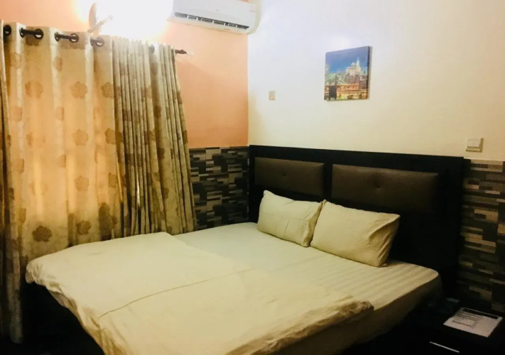 Mignonette Hotel & Suites