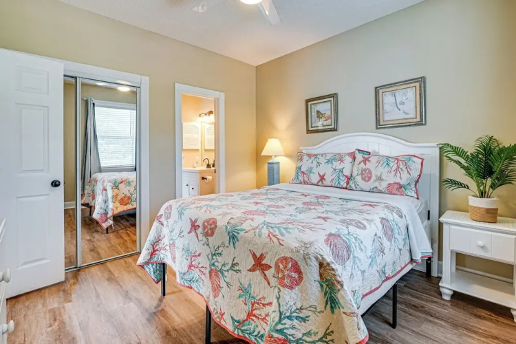 2 Mi to Beach: Pool-view Myrtle Beach Escape!
