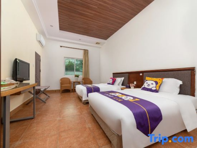 Family Suite with courtyard view