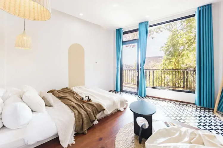 Be Youth Villa
