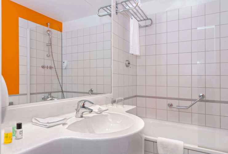 Wyndham Garden Duesseldorf City Centre Koenigsallee photo 9