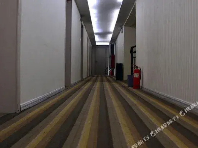 Yangtze River Express Hotel