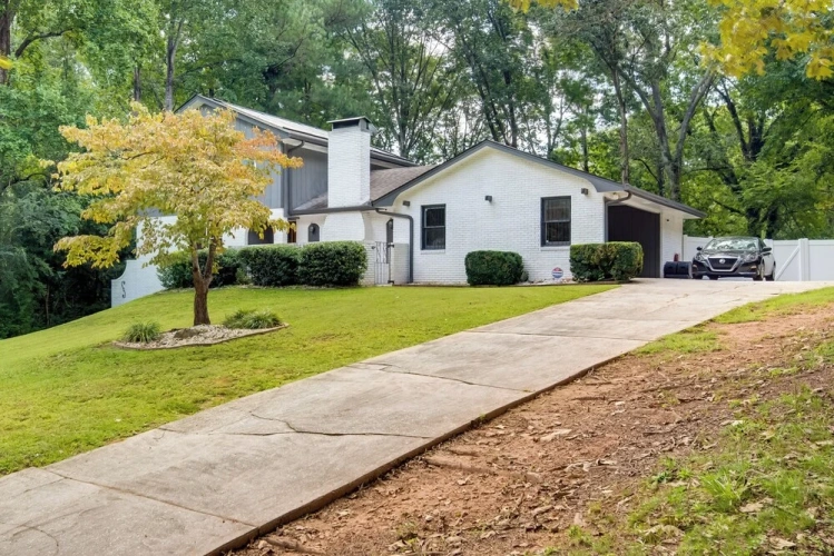 3 Bedrooms Cottage
