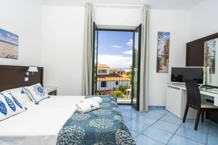 Superior Double room with balcony